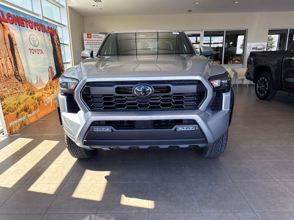 Main image 5