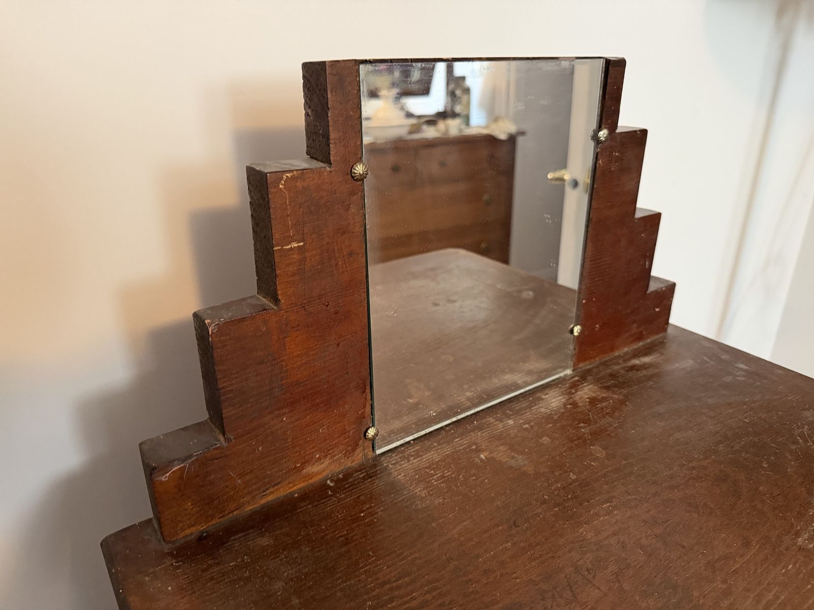 Main image 2