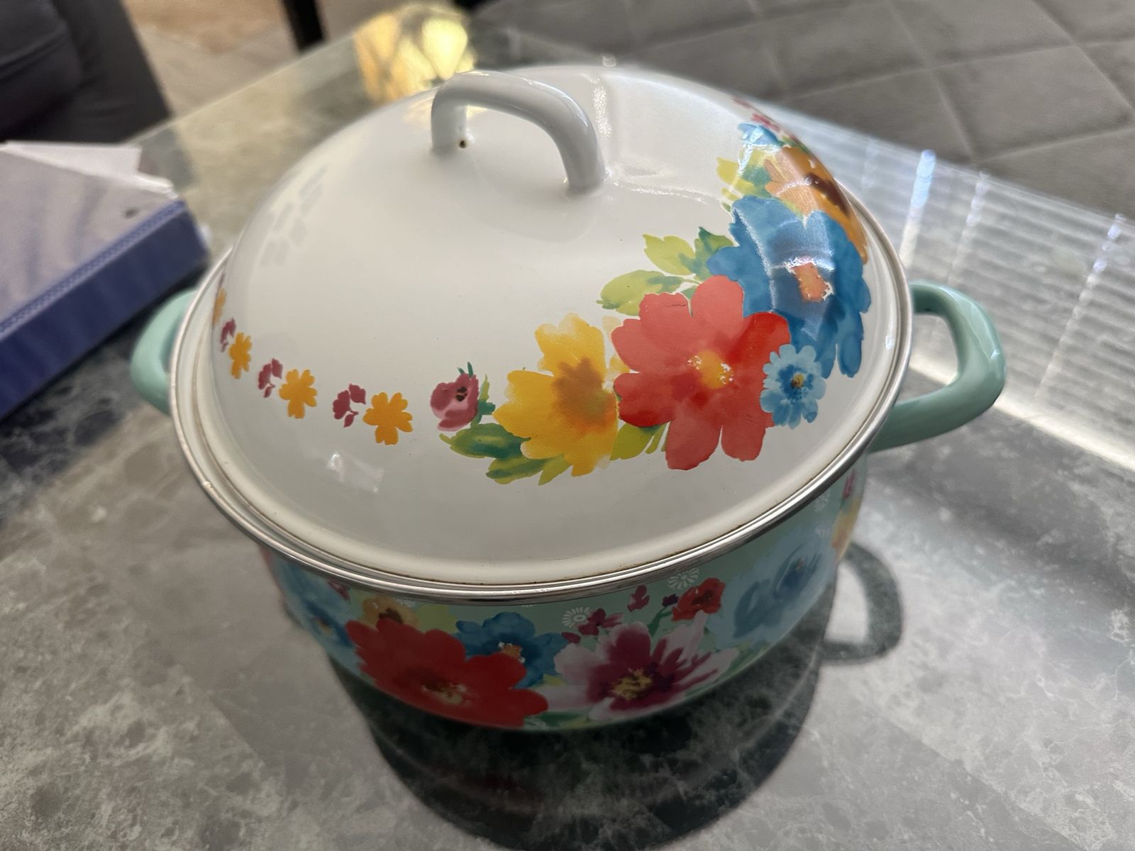 Pot $5