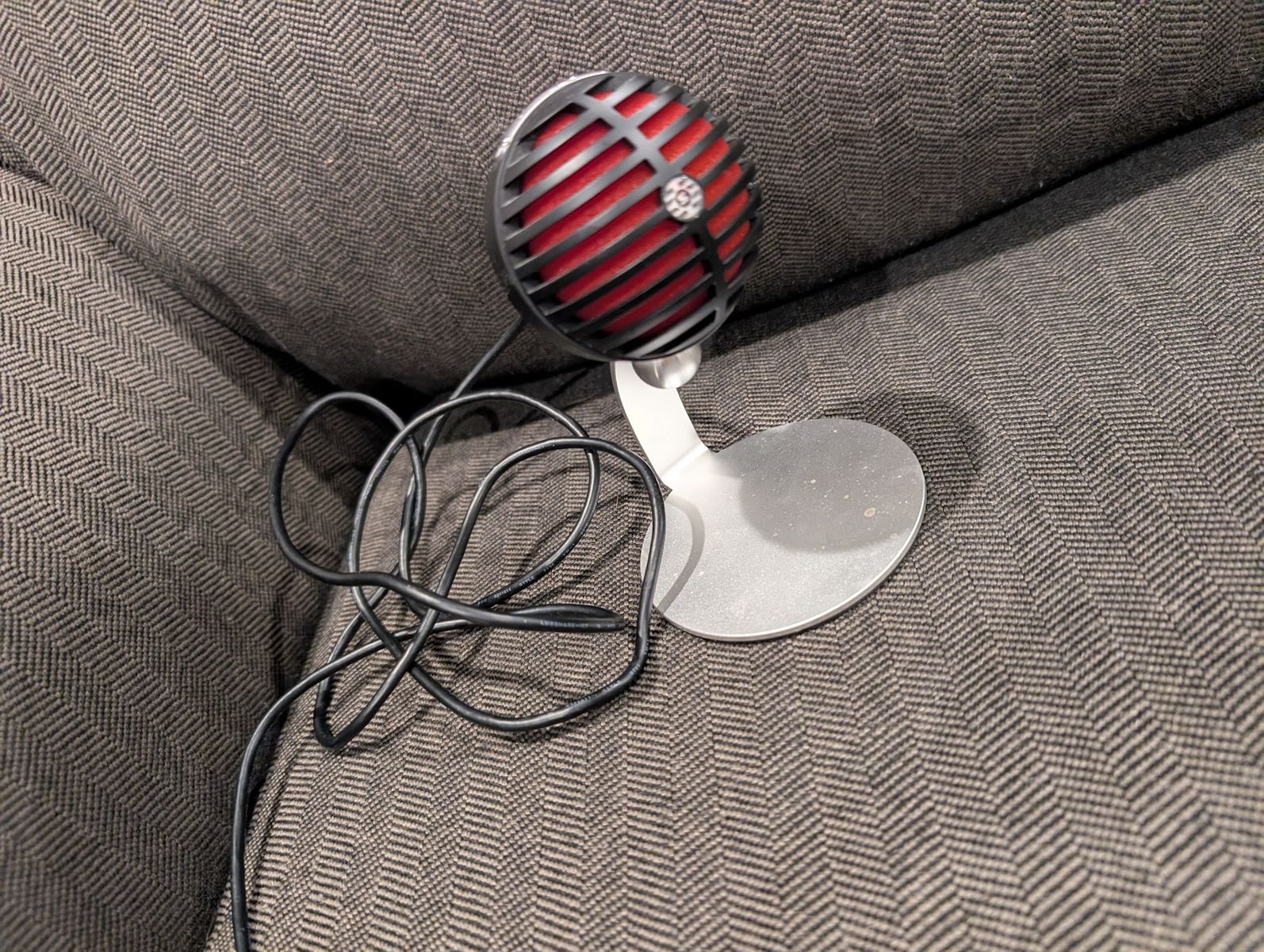 Shure MOTIV series MV5 Desktop USB Condenser Microphone