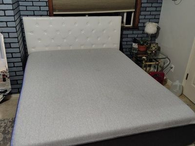 Casper queen mattress with frame