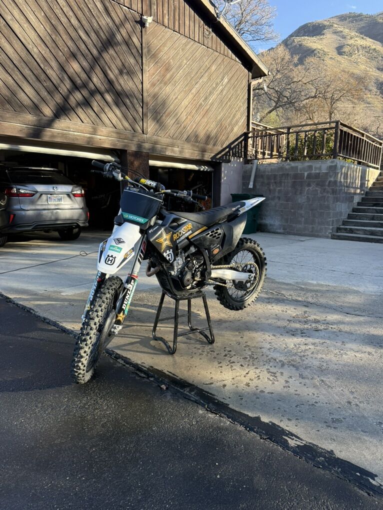 2022.5 FC250 ROCKSTAR EDITION