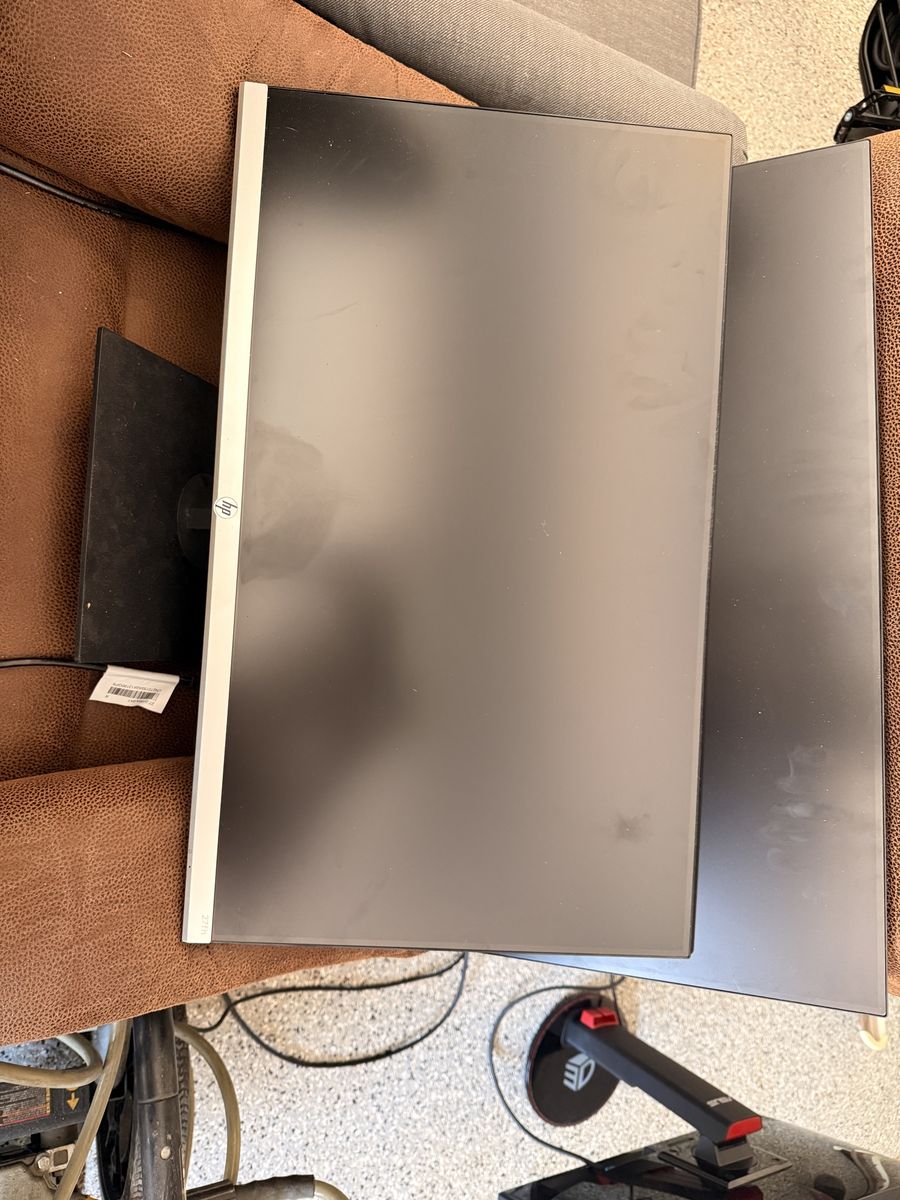 Large extra display computer screens $20 each