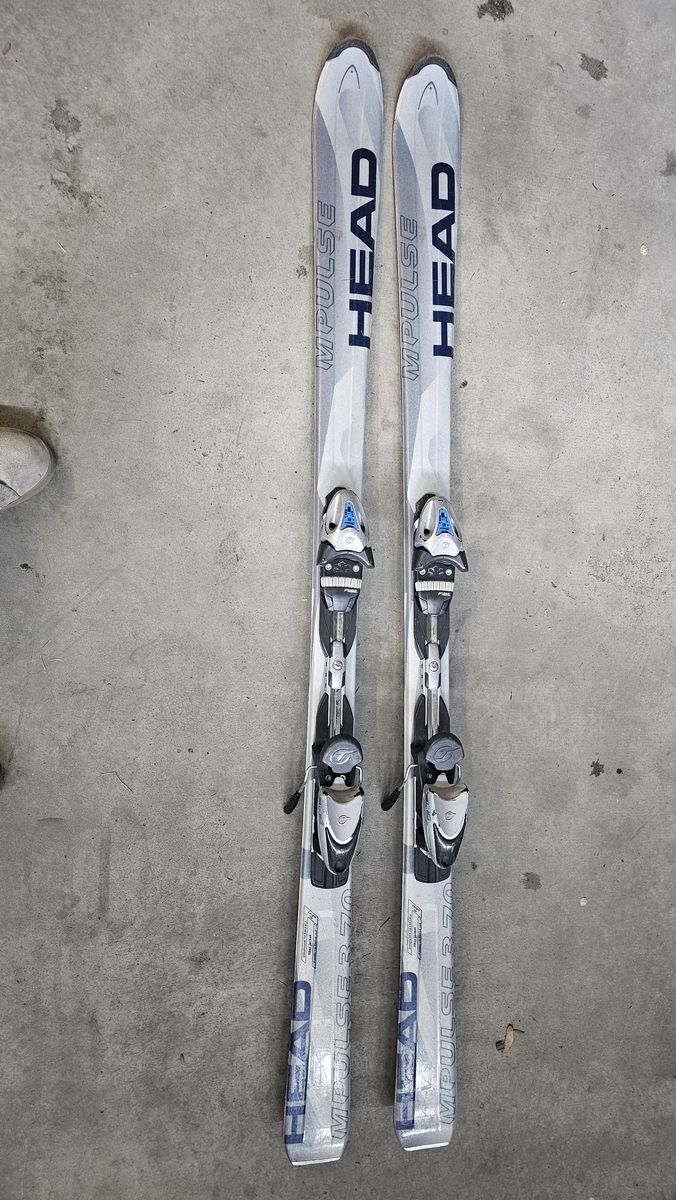 Head skis 160