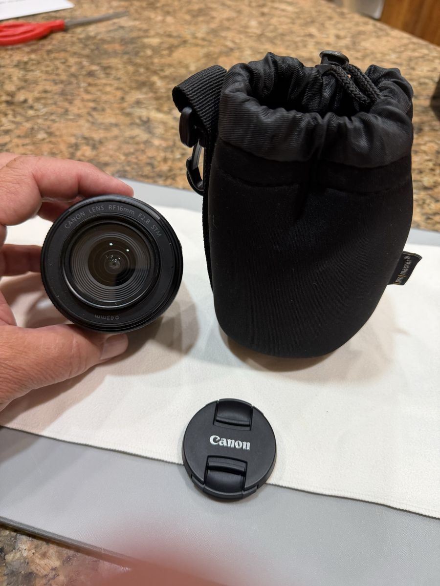 Canon RF 16mm F2.8 STM Wide Angle Lens for Canon EOS R Mirrorless Cameras with Case & Cap