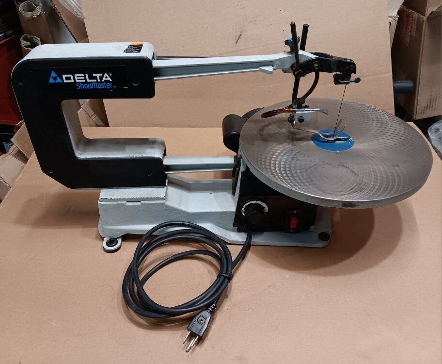 DELTA Shopmaster 16-Inch Variable Speed Scroll Saw