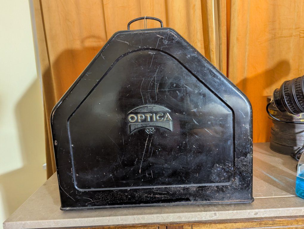 Main image 6