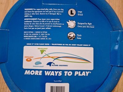 Chuckit! Flying Squirrel Large Dog Fetch Toy - Floats. Free treat ball with purchase!
