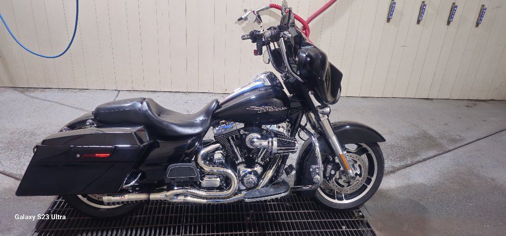 2012 harley davidson street glide flex super clean