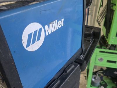 Miller Maxstar 161 STL TIG/Stick Welder with Hard Case and Cables