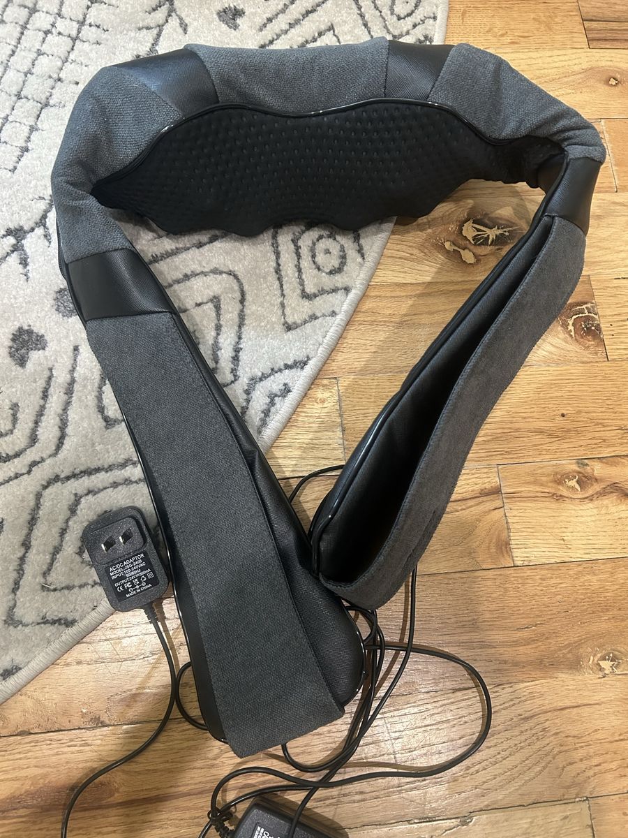 Heated neck massager