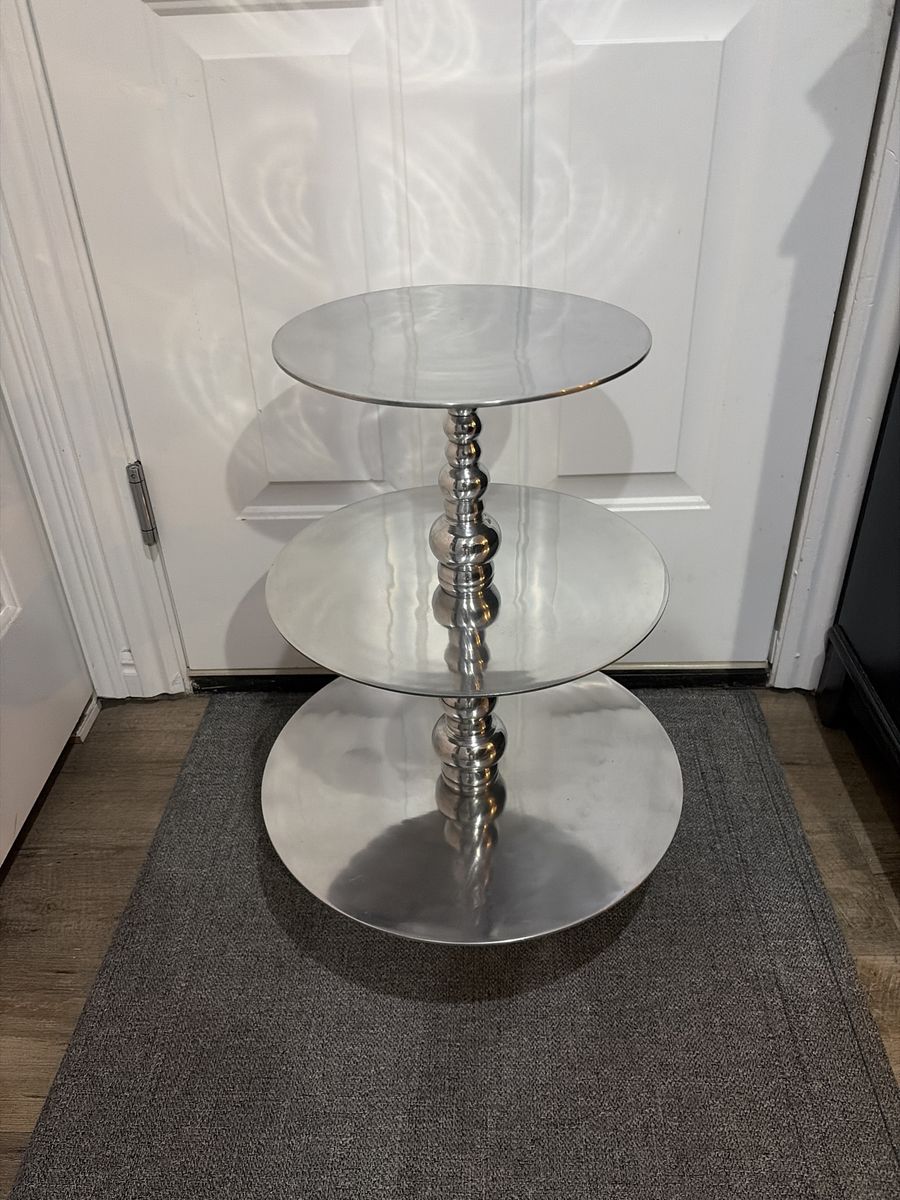 High End Huge Silver Party/Wedding Stand