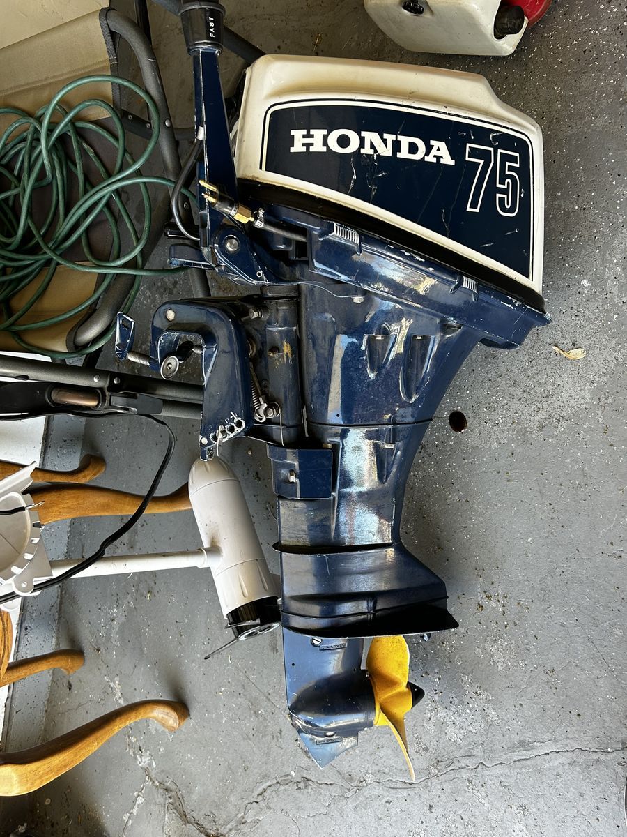 2 Boat Motors