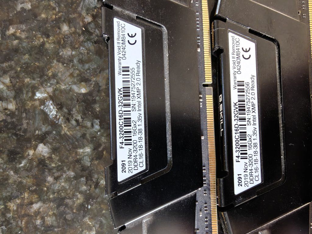 G.SKILL Ripjaws V Series 32GB (2x16GB) DDR4 3200MHz RAM Kit (F4-3200C16D-32GVK)