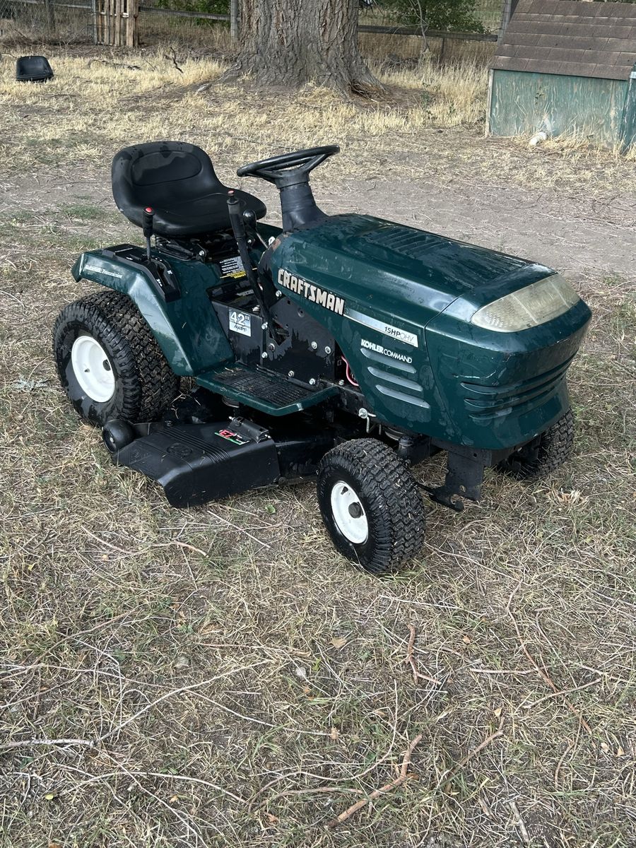 Craftsman riding lawnmower