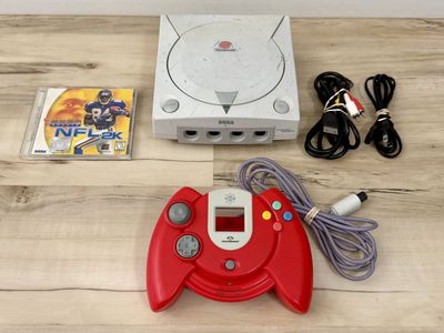 Sega Dreamcast Bundle W/ Controller