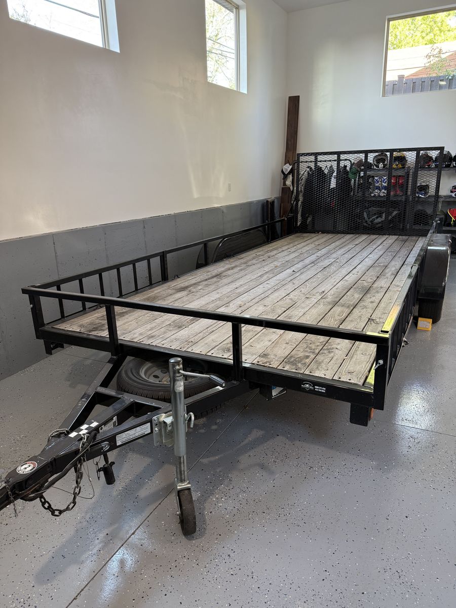 2022 ECHO Trailer (7' x 17') – Like New