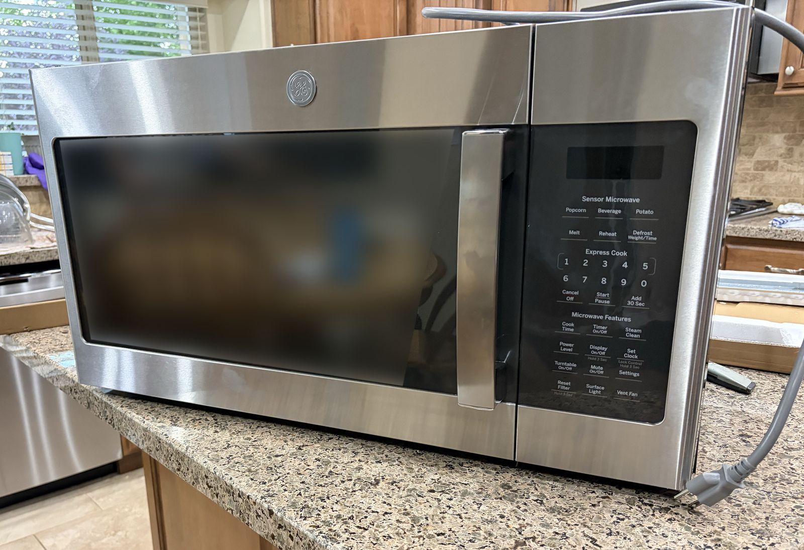 GE Microwave - FREE (needs magnetron, read description)
