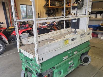 2016 JLG 1930ES Electric Scissor Lift 19ft Platform Height
