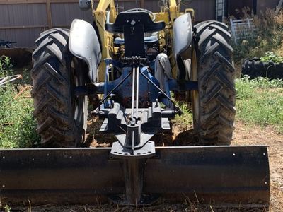 Ford 800 Tractor