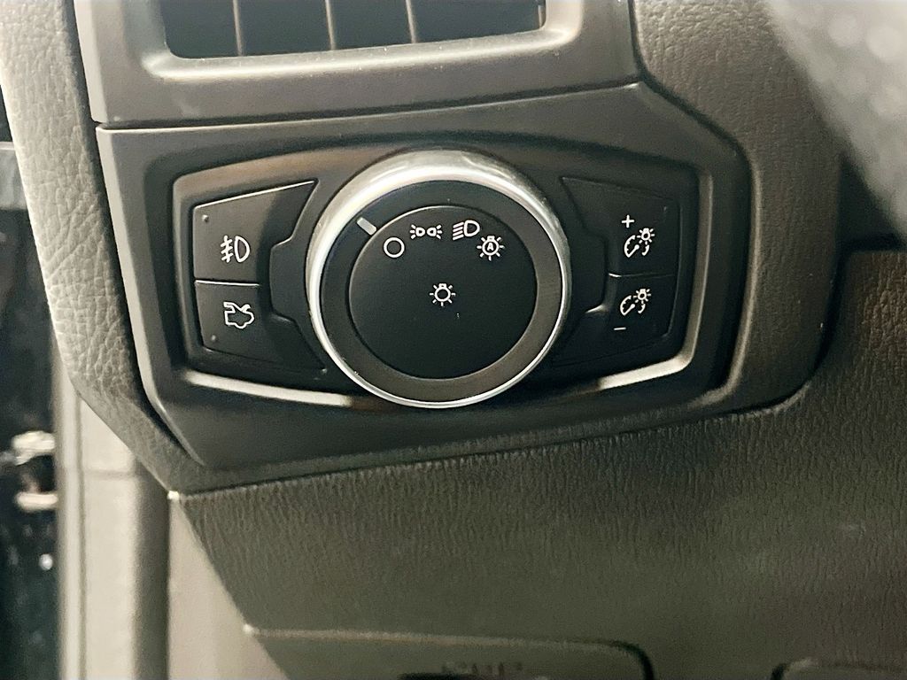 Main image 10