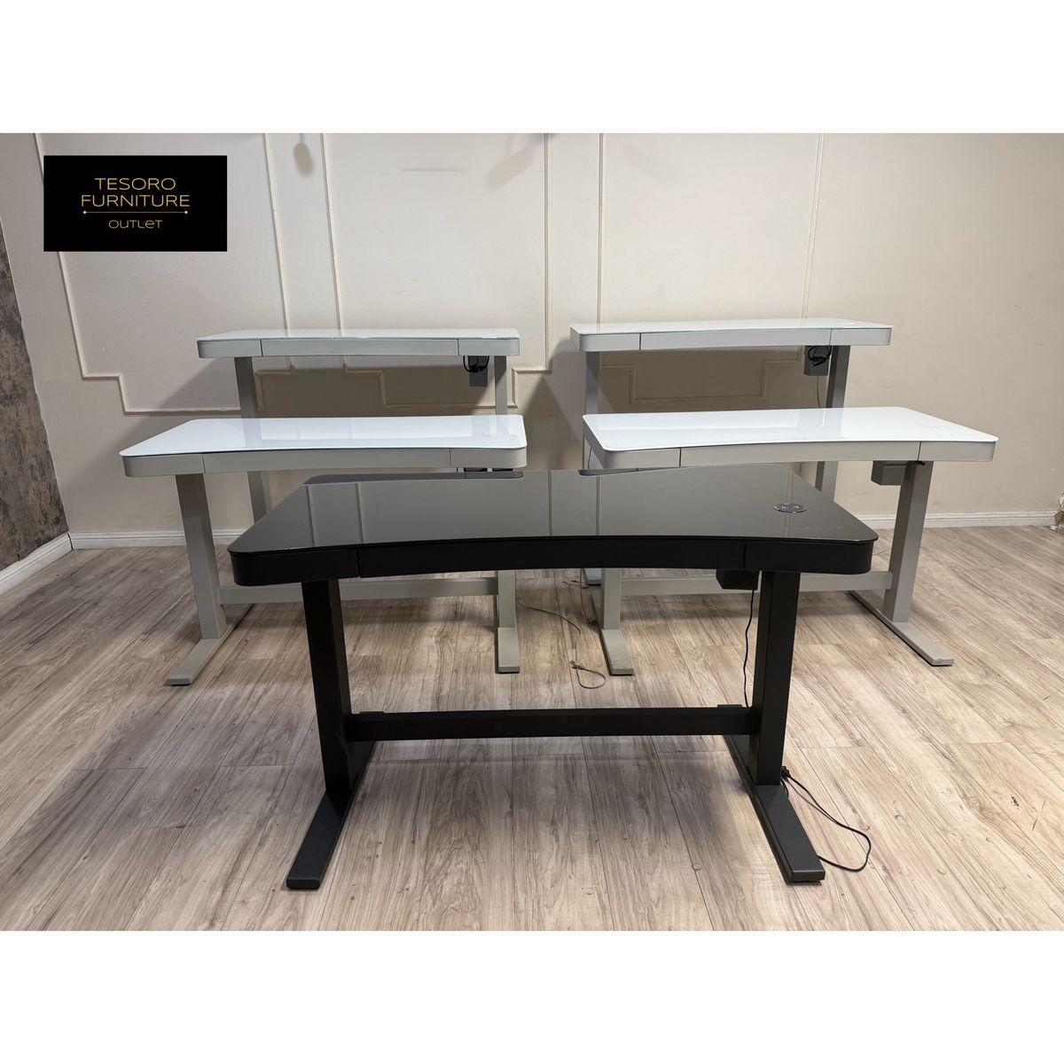 TRESANTI LIFT DESKS * 5 in stock