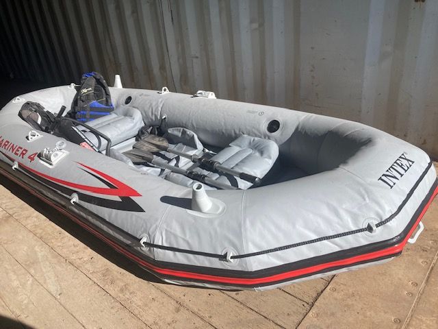 Intex Mariner 4 Inflatable Raft Boat with Accessories