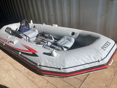 Intex Mariner 4 Inflatable Raft Boat with Accessories