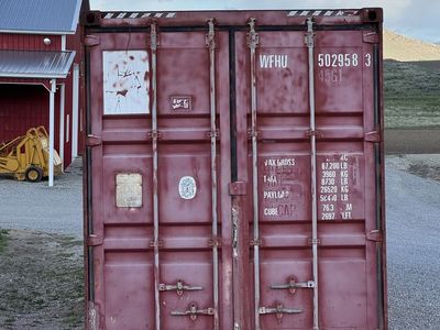 Two 40' High cube Connexes