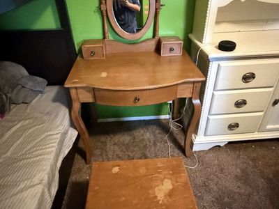 Wooden Vanity Desk with Oval Mirror and Matching Stool - Used