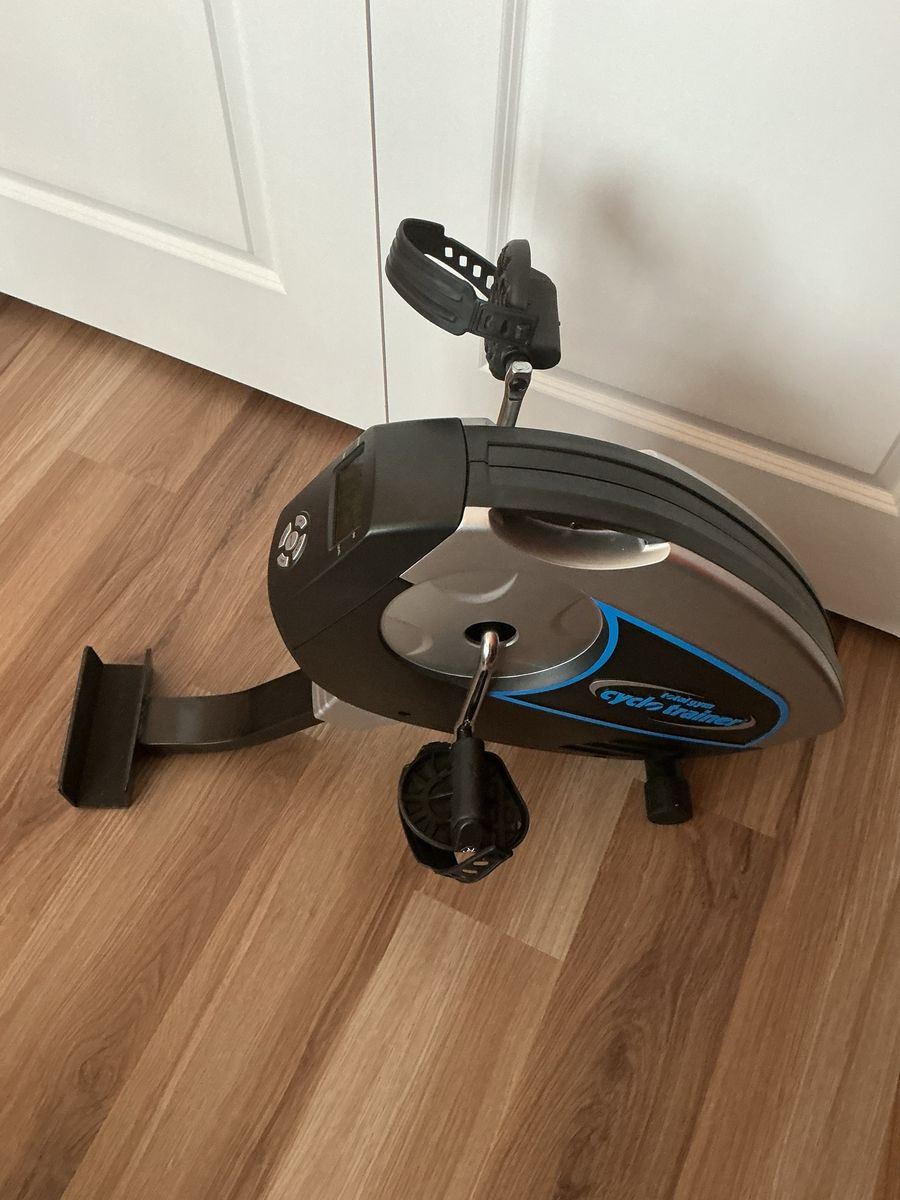 Total Gym Cyclo Trainer  Exerciser with Manual & Training Guide - Excellent Condition Asking $245