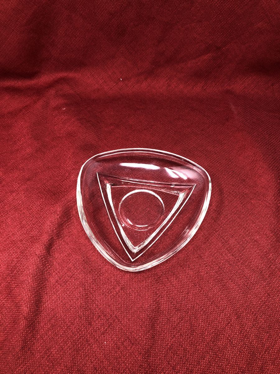 Vintage 1950s Clear Glass Atomic Triangle Dish – Kitsch Boho Ashtray (Discontinued)