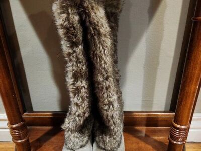 Sam Edelman Gray Faux Fur Mid Calf Boots size 6M