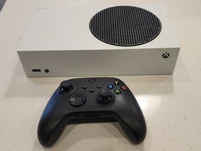 Xbox Series S Console with Black Wireless Controller - Great Condition
