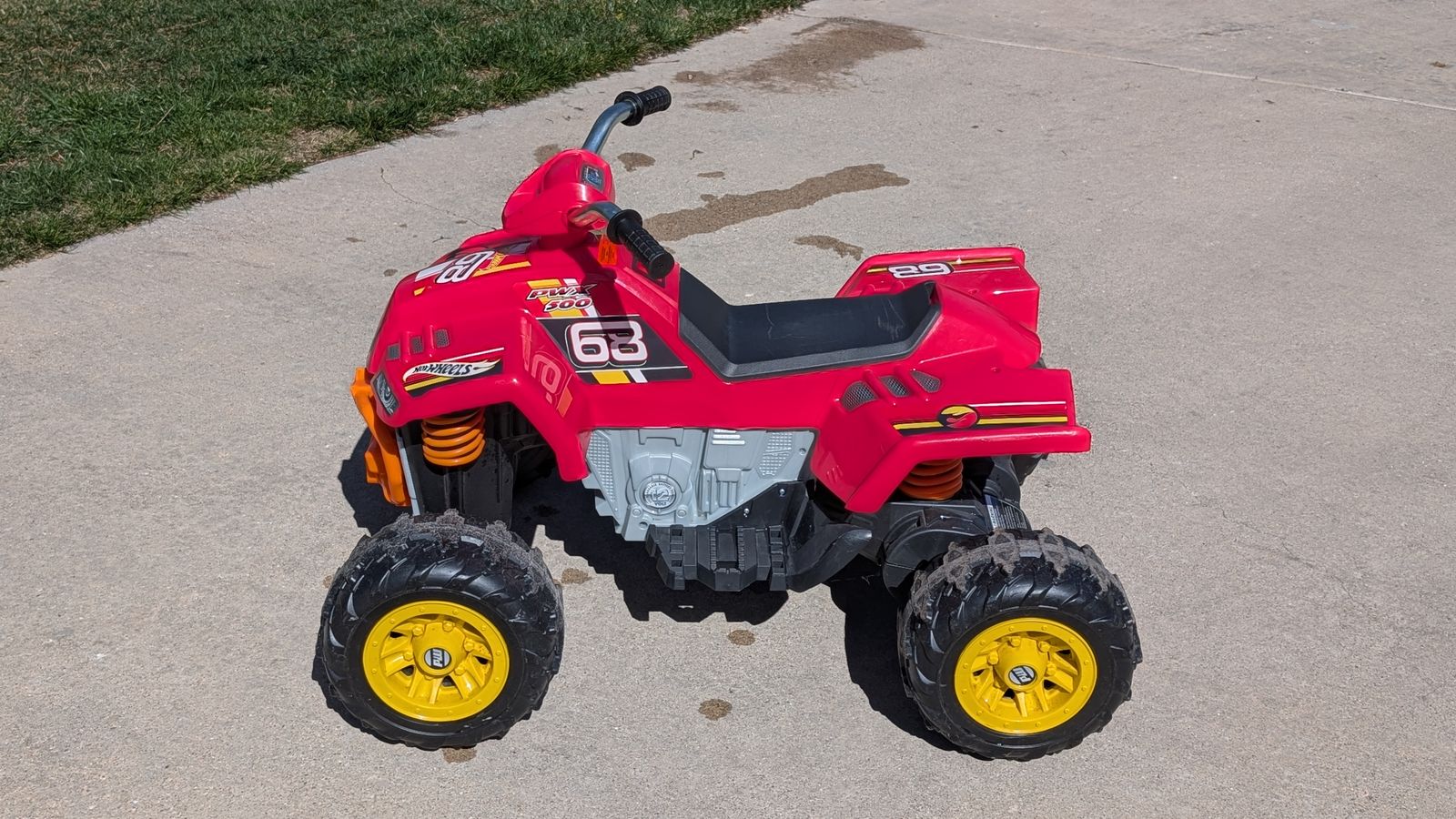 Power Wheels Hot Wheels 4 wheeler