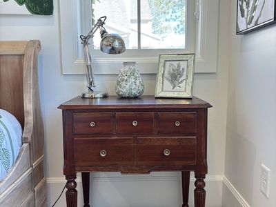 Ethan Allen Solid Cherry Accent Chest | Entry Table | Five Drawer Storage Cabinet