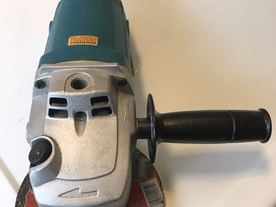 Grinder 7” Makita