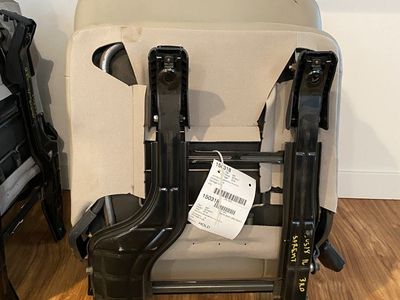 Kia Sorento Leather 3rd row Car seats with seatbelts
