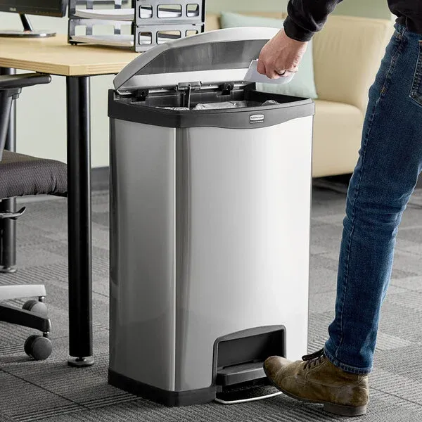 Rubbermaid® 1901992 Slim Jim Stainless Steel Front Step-On Rectangular Trash Can with Single Rigid Plastic Liner 13 Gallon