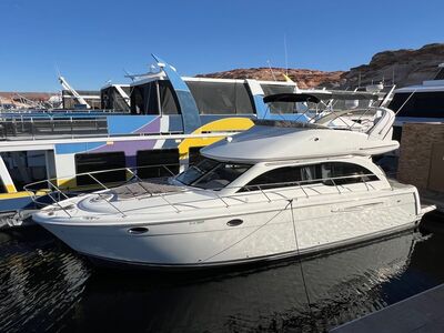 2005 41' Meridian 411 Sedan Yacht