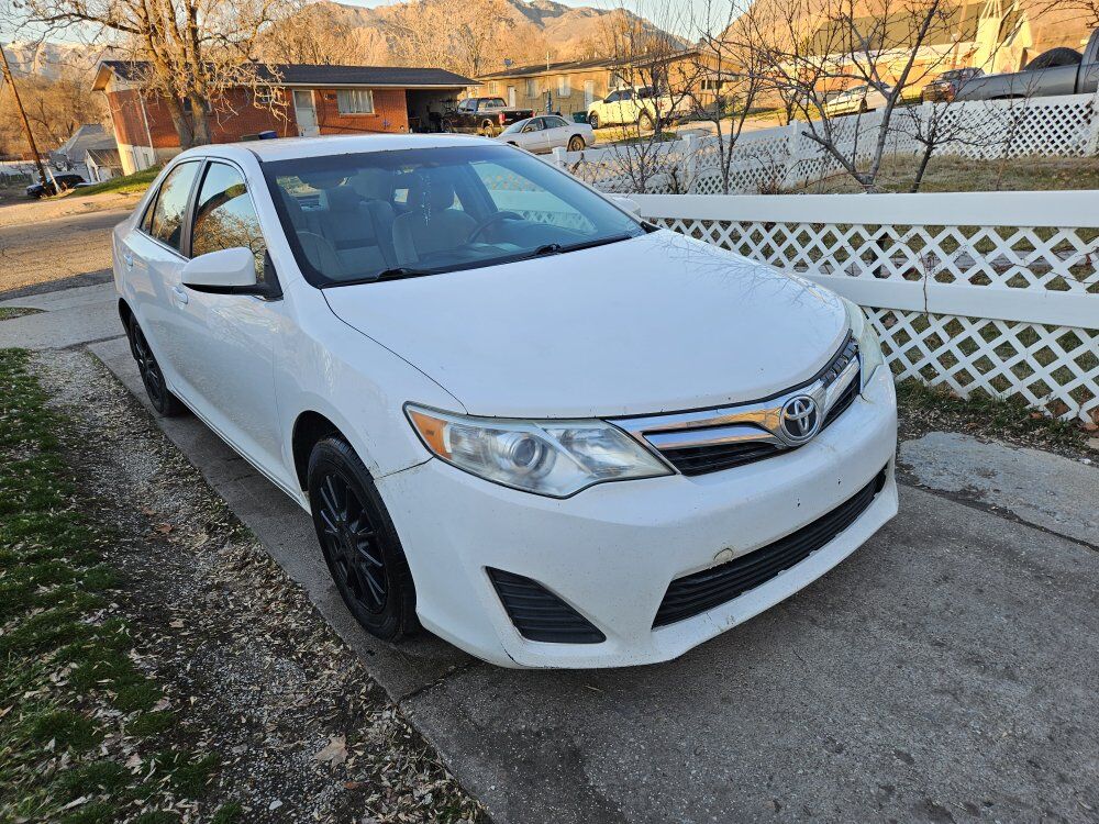 2012 TOYOTA CAMRY LE