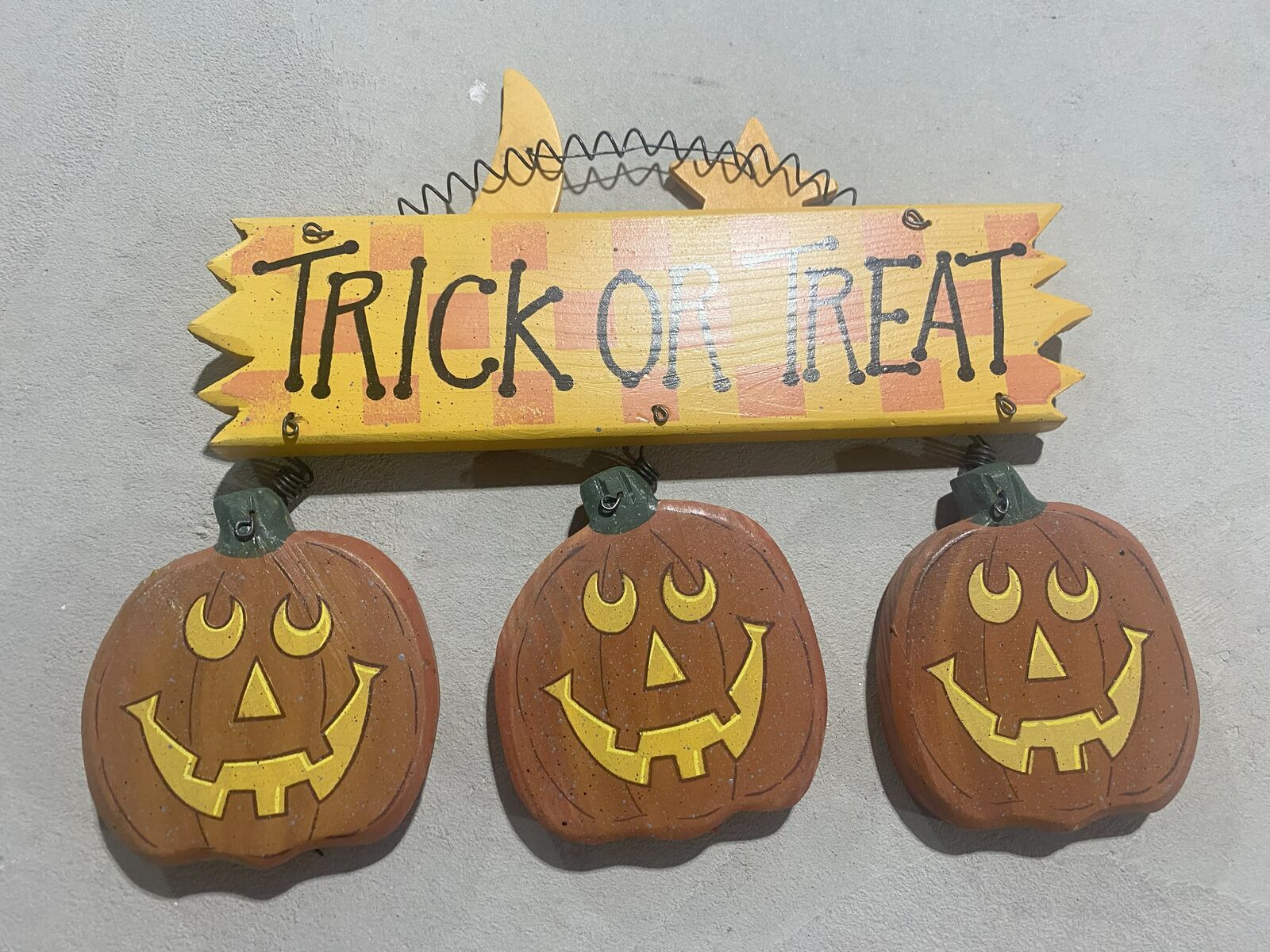 Halloween Door or Wall Hanger Decoration