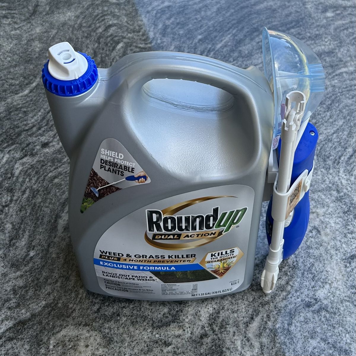 Roundup Dual Action Formula Weed & Grass Killer - 1.33 Gallon