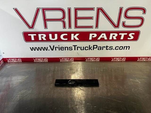 Kenworth T800 Crossmember