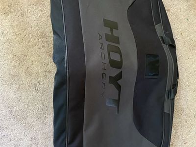 Brand new Hoyt bow bag