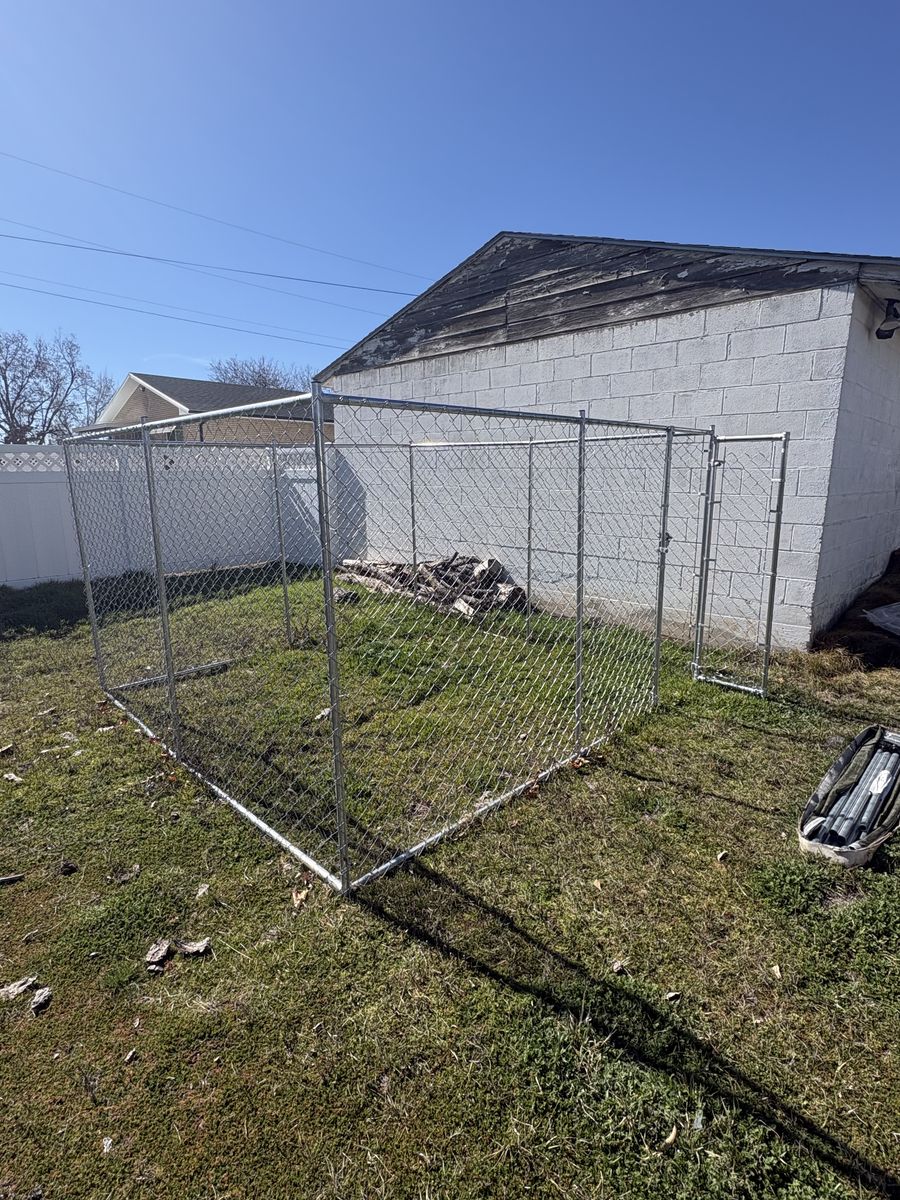 10 X 10 X 6 Dog run- Top Still in Box