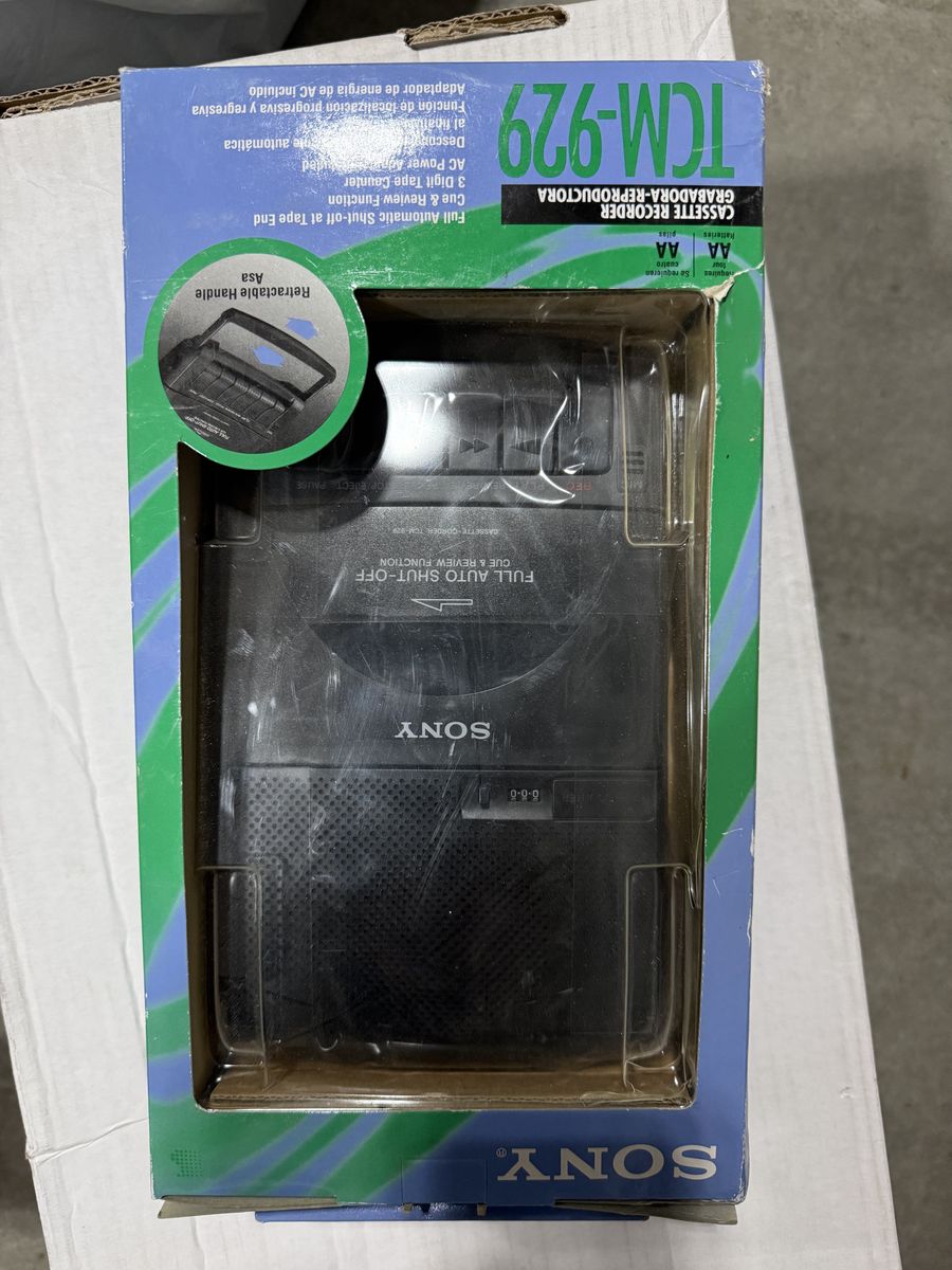 Cassette recorder - VINTAGE and BRAND NEW