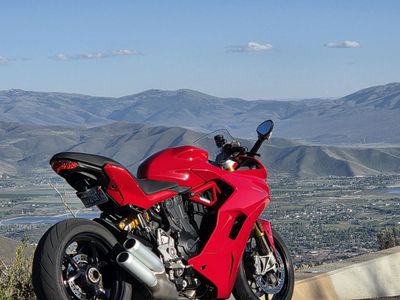 '18 Ducati Supersport S