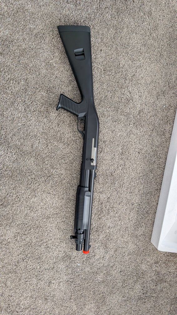 CM.360 Version Airsoft Shotgun - Black, Pump Action, Full Size - Brand new