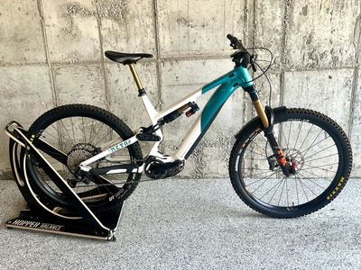 Commencal Meta e-bike size: L